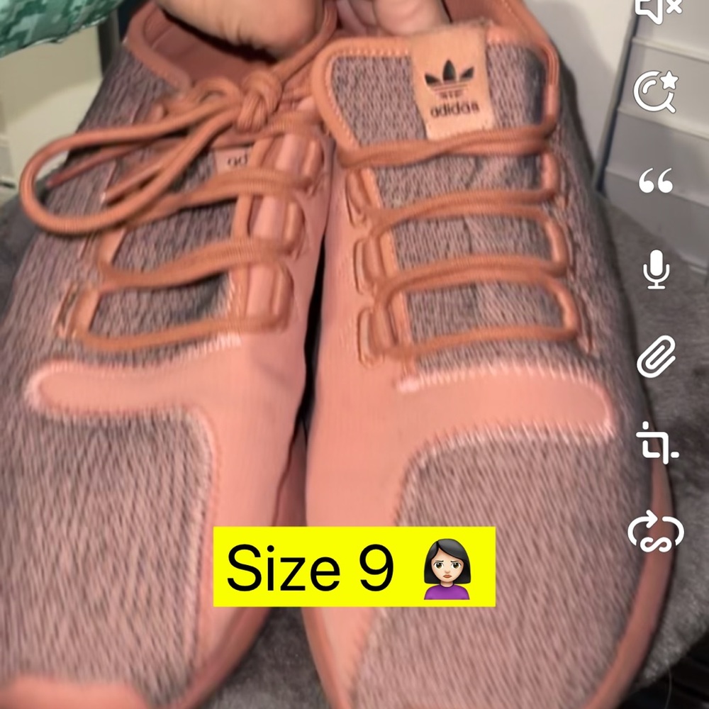 Adidas Blush color